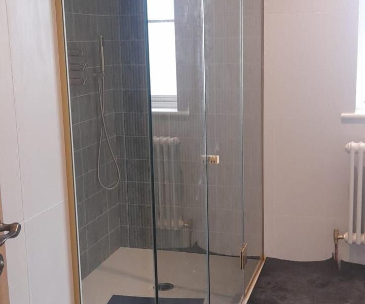 Mirrors | Splash Backs | Fire Glass | Balustrades | Screens & Partitions | Floor Panels | Windows & Doors | Structural Glass & Curtain Walling | Roof Glazing | Showers